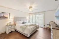 NEW! Discounted Rates 3-Bed Townhome w/AC! 3 min Walk to Private Beach Access