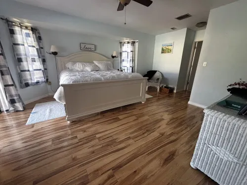 Spacious 3BR home with Heated Pool & WiFi! Great spot near beaches & shopping!