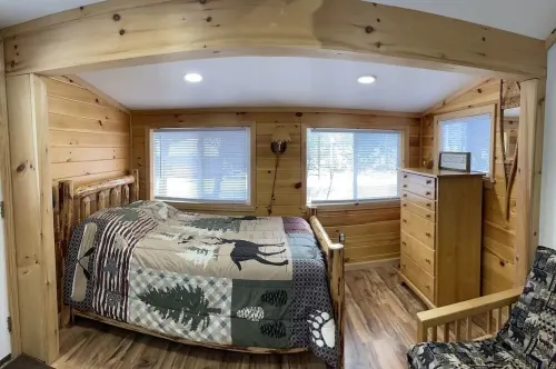 Cozy Cabin in Otter Lake