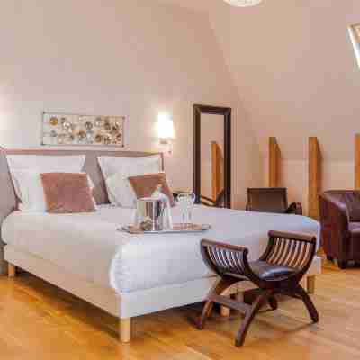 Demeures & Châteaux Auberge de la Tour - Hôtel & Restaurants - Marcolès Auvergne Rooms