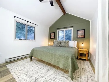 Perfect Cabin to Enjoy a Riverfront Vacation #6176