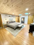 Cozy all season cabin w/ private boathouse & dock!