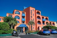 Cit'Hotel des 2 Golfs Hotel a 