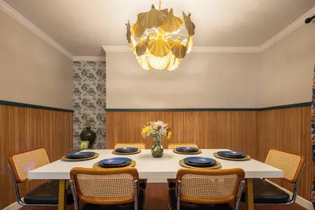 Lake House Near Lookout Mt,  Theater, Gym & Arcade Отели в г. Трентон