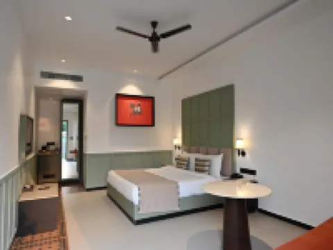 Status Club Resort Hotels in Kanpur