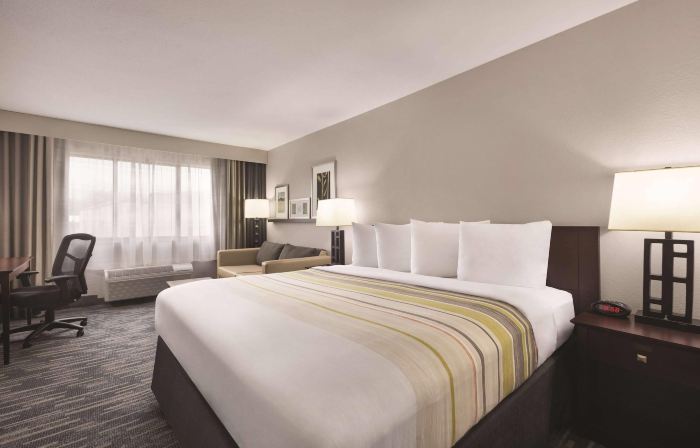 Country Inn & Suites by Radisson, Abingdon, VA