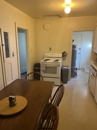 Garfield West Отели рядом с достопримечательностью «Салинас»