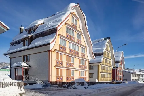 Ground floor - in the traditional Appenzellerhaus Hotels in Appenzell