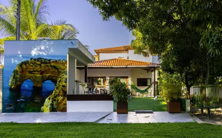 Beautiful house on Sonho Verde beach Отели рядом с достопримечательностью «Paripueira Beach»