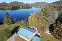 Chalet spa/sauna on the riverfront