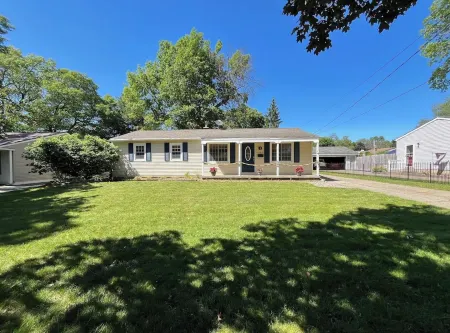 The Beech House - Inground Pool Fun for Everyone! Отели в г. Вайоминг