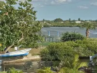 Luxury Bayview Wellness Retreat w/Pool, Salt-Water Jacuzzi, Hot Tub...+ more!