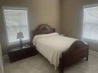 Central Tellico Village house with WiFi, AC on  serene small cul-de-sac location Hotels in Tellico Village