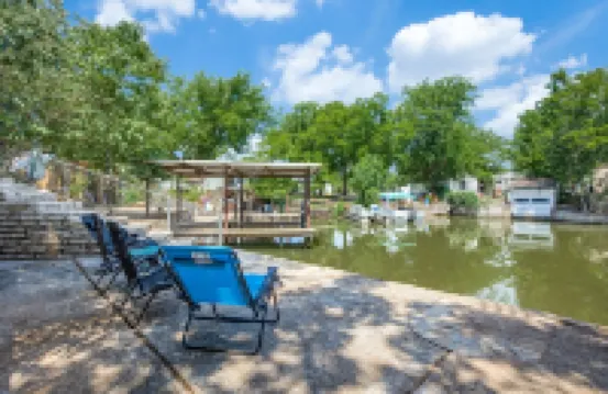 Private A-Frame w/Kayaks on Canal newly renovated