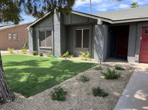 New family retreat w/private heated pool and hot tub