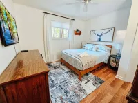 The Cozy Getaway Cabin w/Hot Tub-Sauna-WiFi on ATV trails near Lake Arbutus