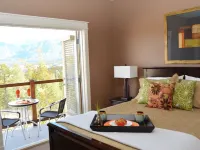 Spacious Invermere 3bd2.5ba Townhome Nestled in the Purcell Mountains! Hotels in Invermere