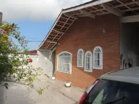 House 1 Suite and 2 Bedrooms - Jd. Suarão - Itanhaém