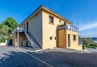 LOCQUIREC Hotels in Locquirec