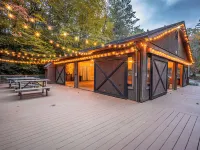 Springmaid Mountain Retreat & Stables Hotels in Mitchell County