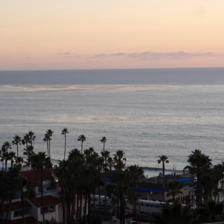 Surf Shack - Panoramic Ocean View!
