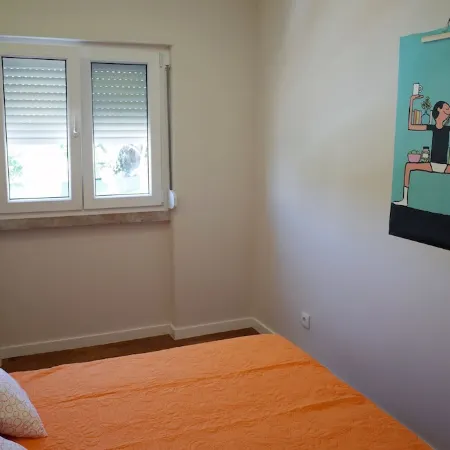 Lisbon Beach Apartments 3. Beach 5 minutes, terrace, barbecue, pets welcome