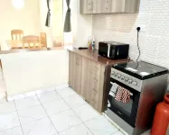 Quiet Gated Getaway- Perfect for Business, Students and Vacationer Free WiFI. Hotels in Ngenda