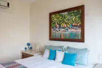 Stunning Views! Amazing Breezes! 5-10 minutes from town!