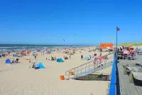 Beautiful luxury apartment by the sea in Groote Keeten, strandleven 101 - 4성급