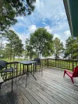 Under the Pines on Lake Livingston- BEAUTIFUL WATER VIEW!