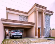 NEW LISTIN 15 minutes from the aiport, 25 from the beach, BBQ grill, pool table