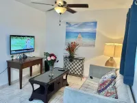Cozy 2-bedroom Apartment in Venetian Road Hotel a Venetian Road Settlement