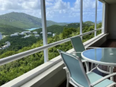 Updated 1BR/1BA - "Island Sol" with fantastic views Hotels in Northside