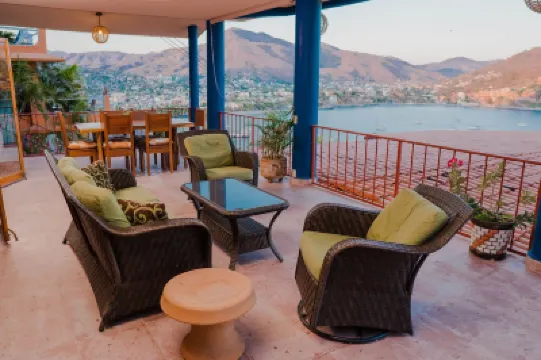 Nice vacation place to relax under the hot sun of zihuatanejo Hotels in 