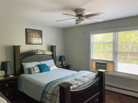 Spacious Modern Style Complex Отели рядом с достопримечательностью «Поквотт Бич Фронт»