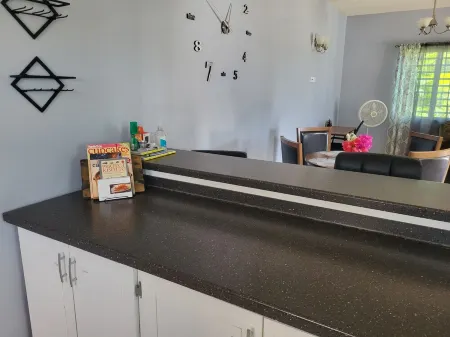 Mount Joy Getaway Отели в г. Swetes