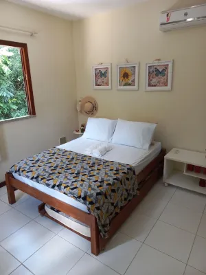 Praia do Forte, cozy house with 4 bedrooms, swimming pool, wi-fi and gourmet area,