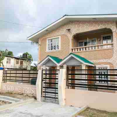 Luxury Home away from Home Hotel Exterior