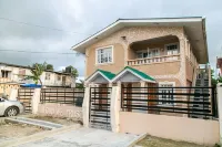 Luxury Home away from Home Các khách sạn ở 