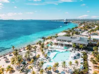 Van der Valk Plaza Beach & Dive Resort Bonaire Отели в г. Кралендейк