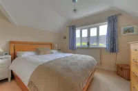 2a St Georges Hill Hotels in Lyme Regis