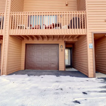 727b Meadow Creek 2 Bedroom Townhouse