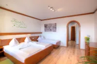 Mathiasl Panorama Ferienwohnungen - Homestays