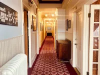 Van Gilder Hotel Hotels in Seward