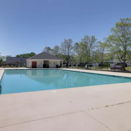 Mini Putting Green and Fire Pit Simpsonville Gem