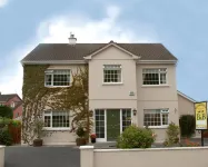 Brooklodge Bed and Breakfast Hotels near Porterhouse