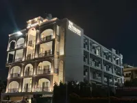 The Altruist Business Hotel Hotels in 