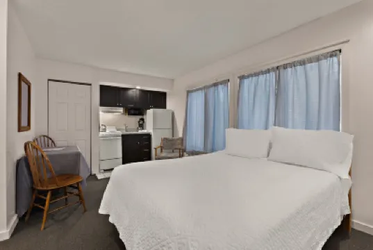 特拉弗斯灣賓館 住宿飯店