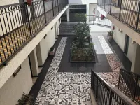 Hotel Gallo Rubio 高洛魯比奧飯店 卡瓦尼亞斯濟貧院附近的飯店