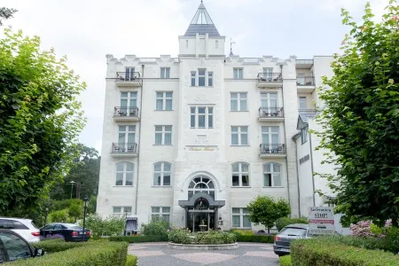 Usedom Palace Отели рядом с достопримечательностью «Ойропеишес Фогельшуцгебит»
